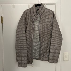North Face puffer jacket size L